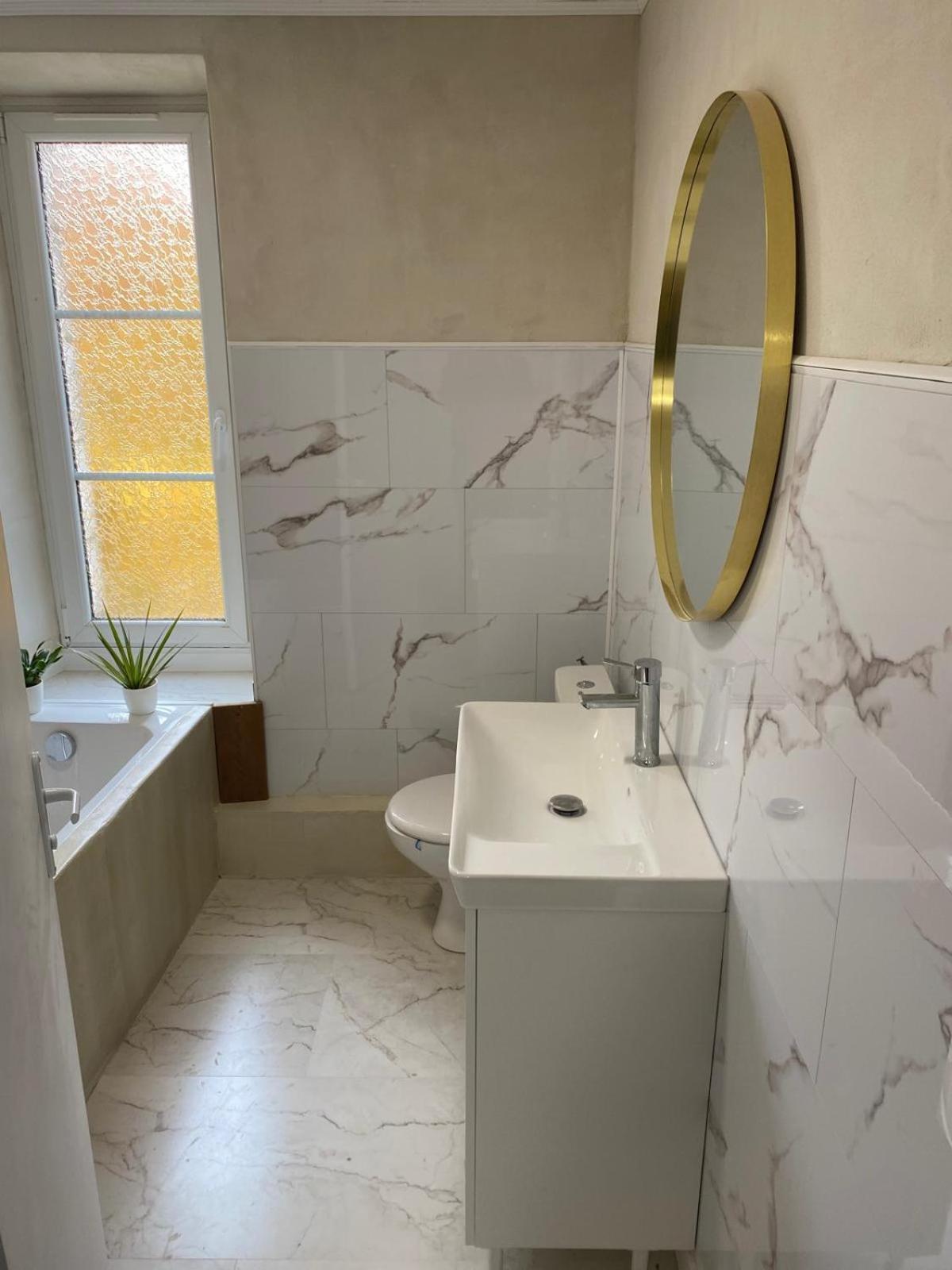 Chambre Familiale Independante Avec Salle De Bain Privee Poitiers Exteriör bild